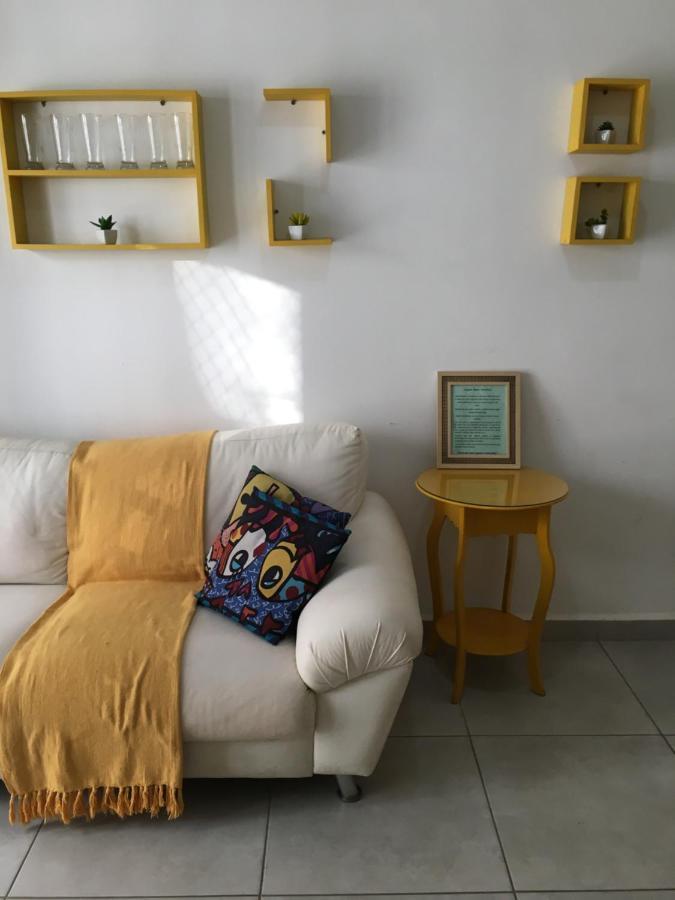 Apartment Ape Amarelo